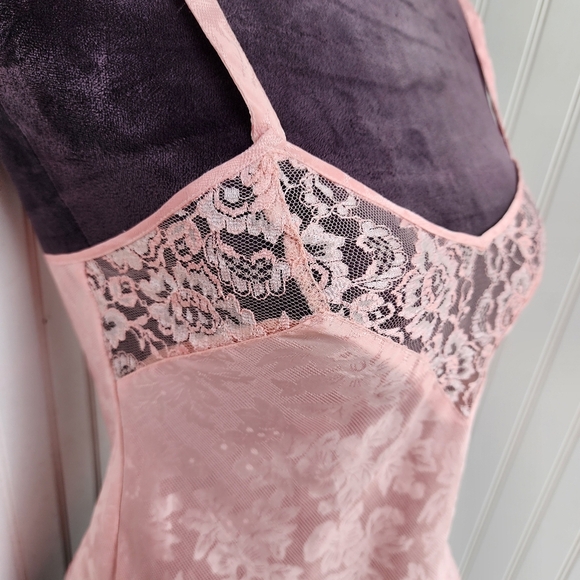 VTG Victorias Secret Pink Jacquard Cami Top Satin Gold Label Strappy Sz P XS - Picture 3 of 11